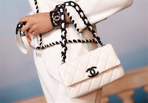 harga beg chanel